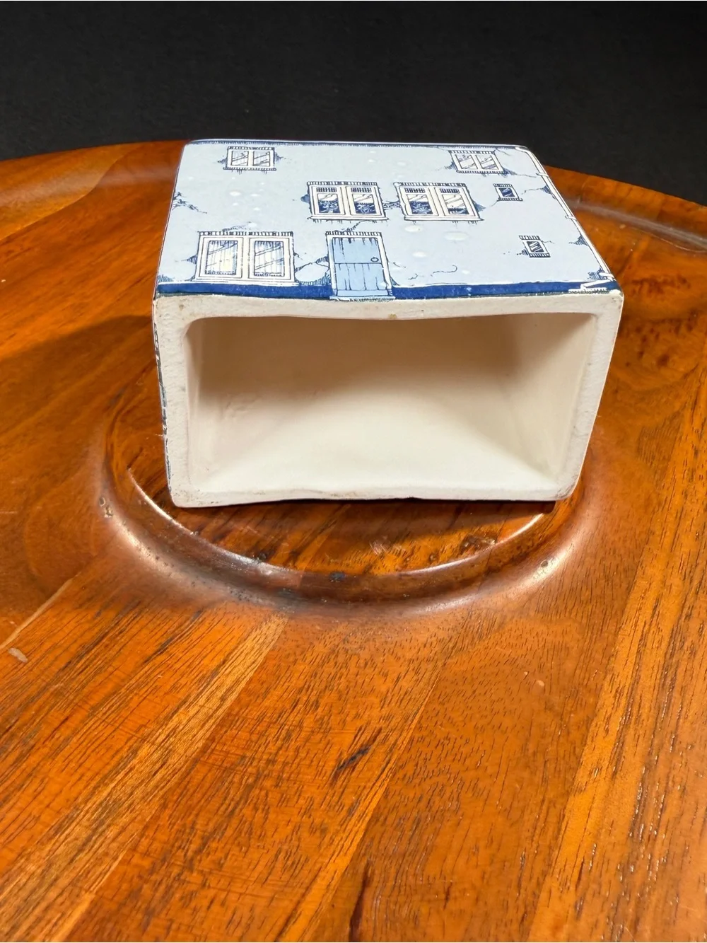Blue and white Delft Ceramic House Decorative Figurine